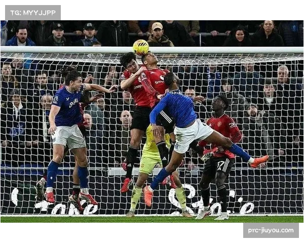 曼联客胜埃弗顿完成赛季首个客场零封，拉门斯4场2零封当选二月最佳候选